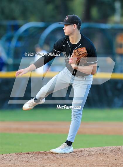 Thumbnail 1 in Glendora vs Maranatha photogallery.