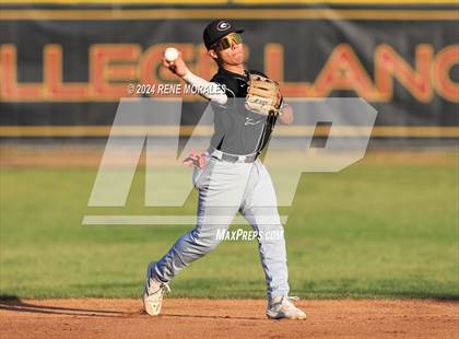 Thumbnail 2 in Glendora vs Maranatha photogallery.