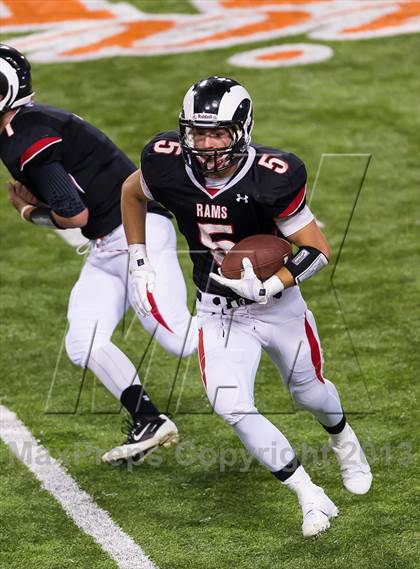 Thumbnail 3 in Coronado vs. Highland photogallery.