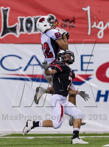 Thumbnail 3 in Coronado vs. Highland photogallery.