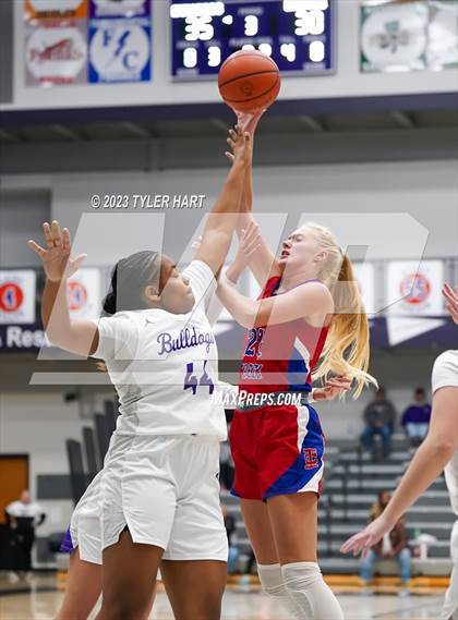 Thumbnail 2 in Indian Creek @ Brownsburg (Sneakers for Santa Shootout) photogallery.