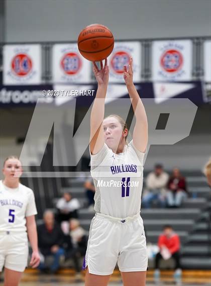 Thumbnail 3 in Indian Creek @ Brownsburg (Sneakers for Santa Shootout) photogallery.