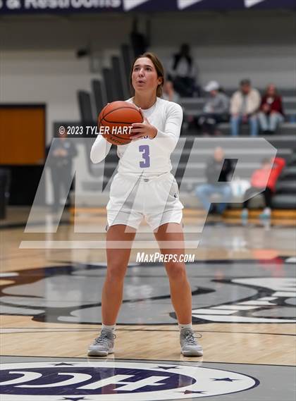 Thumbnail 2 in Indian Creek @ Brownsburg (Sneakers for Santa Shootout) photogallery.