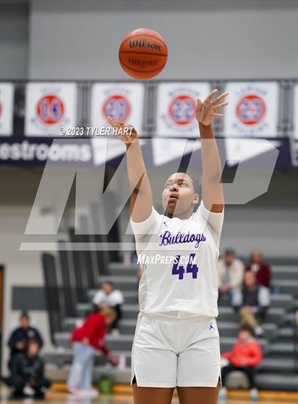 Thumbnail 2 in Indian Creek @ Brownsburg (Sneakers for Santa Shootout) photogallery.