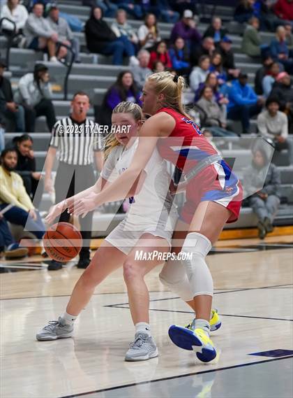 Thumbnail 2 in Indian Creek @ Brownsburg (Sneakers for Santa Shootout) photogallery.
