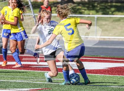 Thumbnail 2 in Parowan vs. Rowland Hall-St. Marks (UHSAA 2A Semifinal) photogallery.