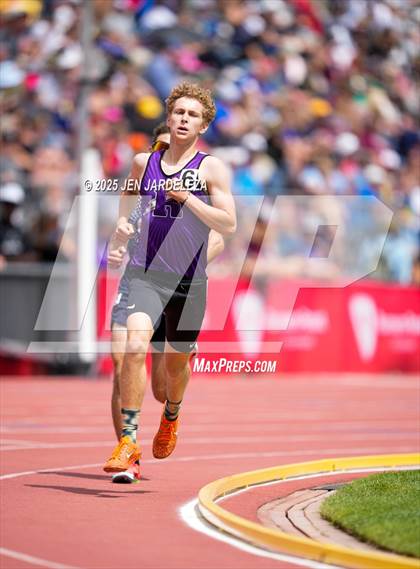 Thumbnail 1 in CHSAA Finals 2A (1600 Meter) photogallery.