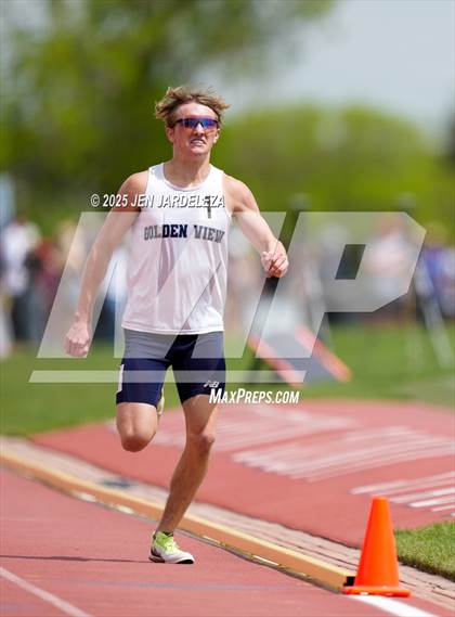 Thumbnail 3 in CHSAA Finals 2A (1600 Meter) photogallery.