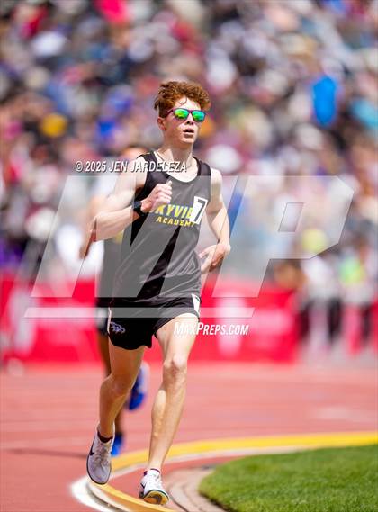 Thumbnail 1 in CHSAA Finals 2A (1600 Meter) photogallery.