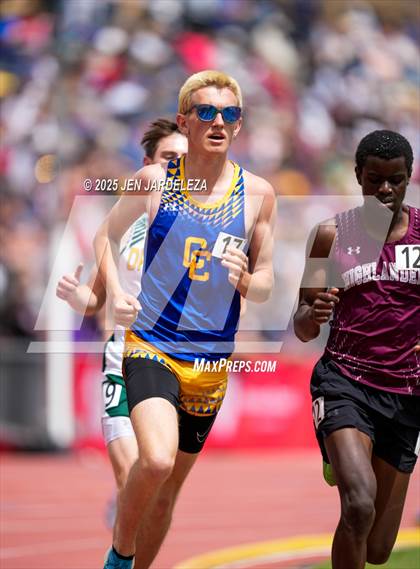 Thumbnail 1 in CHSAA Finals 2A (1600 Meter) photogallery.