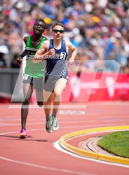 Thumbnail 2 in CHSAA Finals 2A (1600 Meter) photogallery.