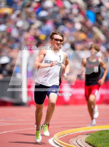 Thumbnail 2 in CHSAA Finals 2A (1600 Meter) photogallery.