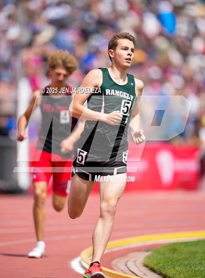 Thumbnail 1 in CHSAA Finals 2A (1600 Meter) photogallery.