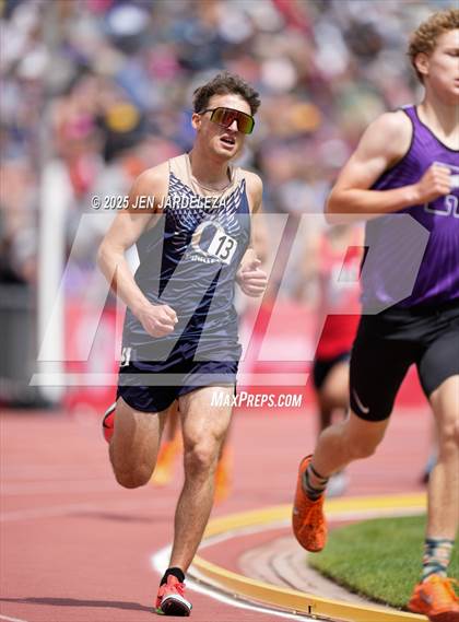 Thumbnail 2 in CHSAA Finals 2A (1600 Meter) photogallery.