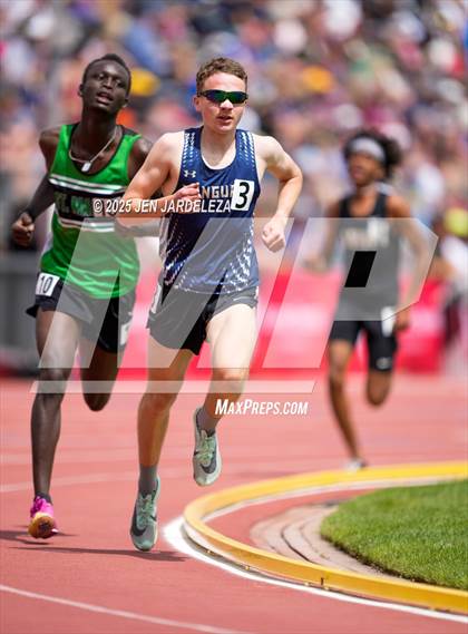 Thumbnail 1 in CHSAA Finals 2A (1600 Meter) photogallery.