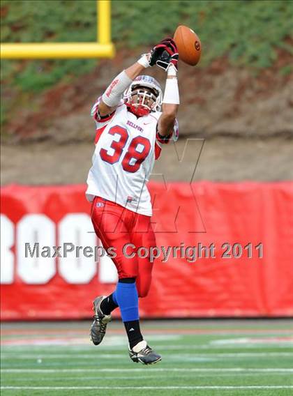 Thumbnail 1 in East Islip vs. Bellport (Section 11 D2 Final) photogallery.