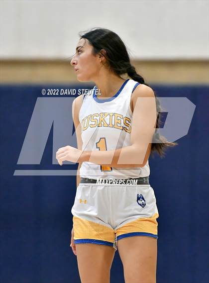 Thumbnail 3 in River Valley vs. Sutter (Sutter Tournament) photogallery.