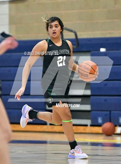Thumbnail 3 in River Valley vs. Sutter (Sutter Tournament) photogallery.