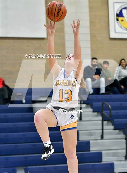 Thumbnail 2 in River Valley vs. Sutter (Sutter Tournament) photogallery.