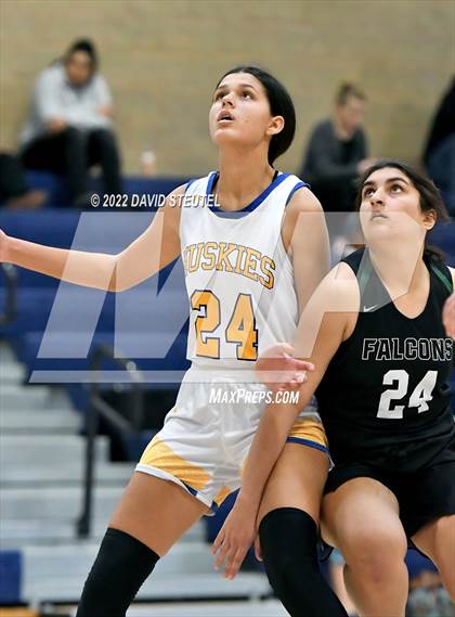 Thumbnail 3 in River Valley vs. Sutter (Sutter Tournament) photogallery.