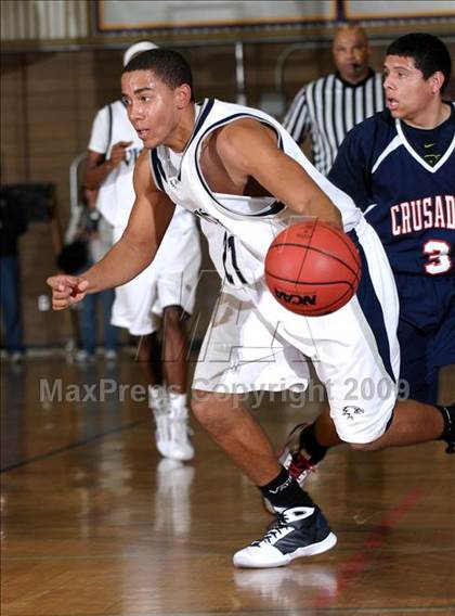 Thumbnail 2 in Vista del Lago vs. Modesto Christian (CIF SJS D4 Playoffs) photogallery.