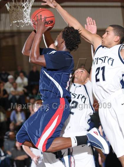 Thumbnail 2 in Vista del Lago vs. Modesto Christian (CIF SJS D4 Playoffs) photogallery.