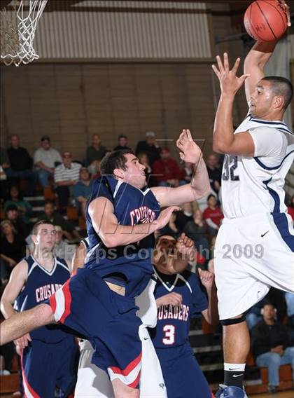 Thumbnail 1 in Vista del Lago vs. Modesto Christian (CIF SJS D4 Playoffs) photogallery.
