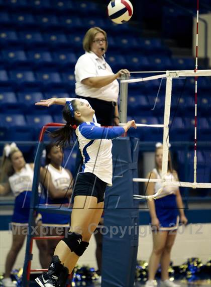Thumbnail 1 in Ennis @ Corsicana photogallery.
