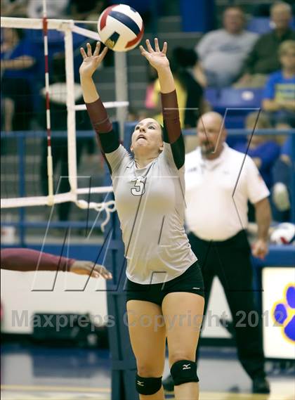 Thumbnail 1 in Ennis @ Corsicana photogallery.