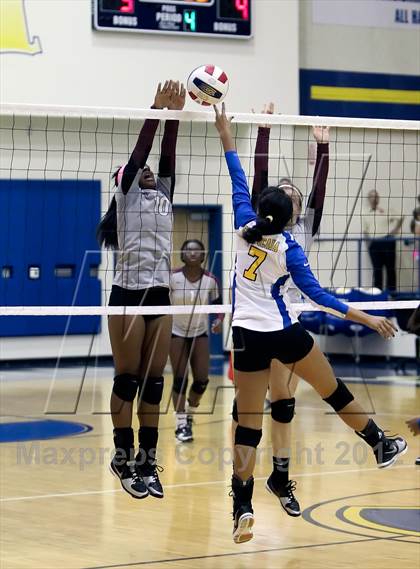 Thumbnail 2 in Ennis @ Corsicana photogallery.
