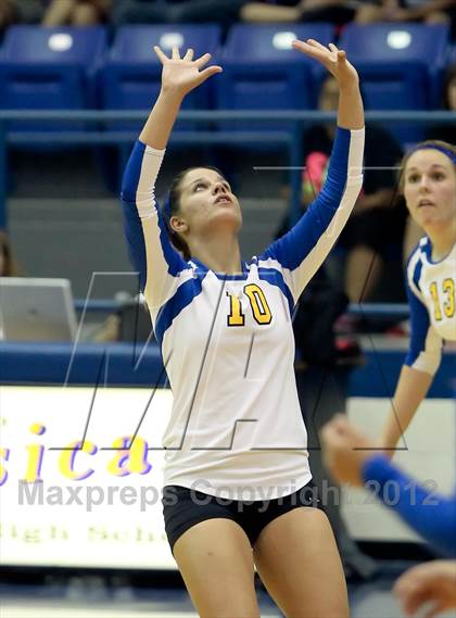 Thumbnail 1 in Ennis @ Corsicana photogallery.