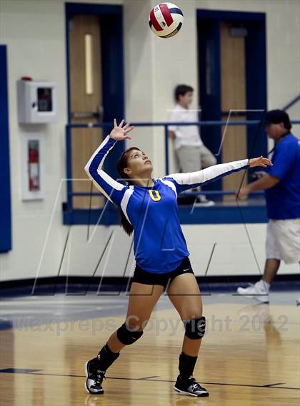 Thumbnail 2 in Ennis @ Corsicana photogallery.