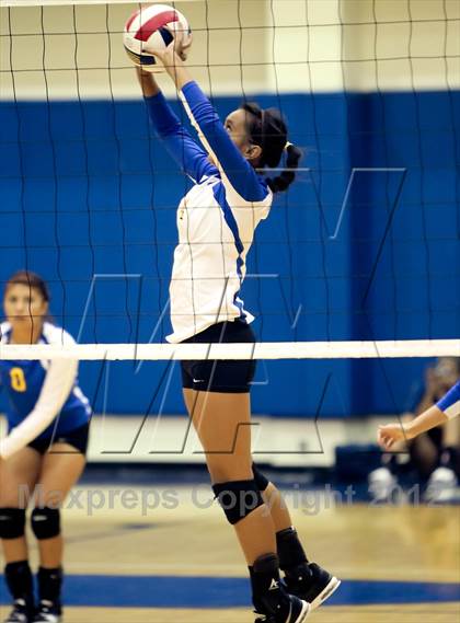 Thumbnail 3 in Ennis @ Corsicana photogallery.