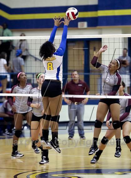 Thumbnail 2 in Ennis @ Corsicana photogallery.