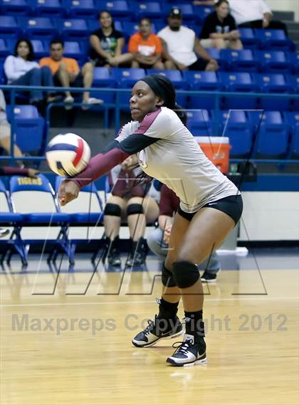 Thumbnail 3 in Ennis @ Corsicana photogallery.
