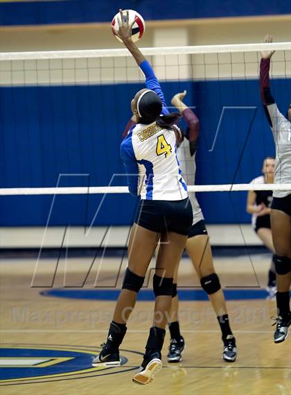 Thumbnail 1 in Ennis @ Corsicana photogallery.