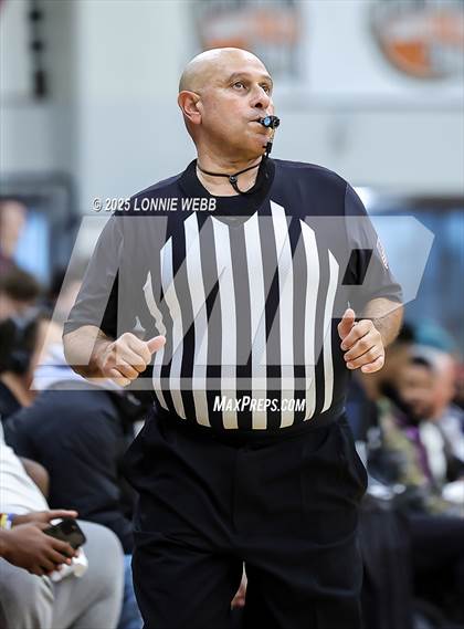 Thumbnail 3 in Oak Hill Academy vs. Brewster Academy National (Army National Guard Hoophall Classic) photogallery.