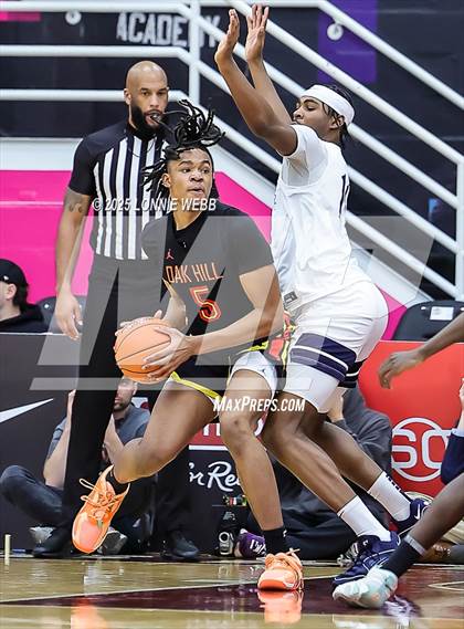 Thumbnail 3 in Oak Hill Academy vs. Brewster Academy National (Army National Guard Hoophall Classic) photogallery.