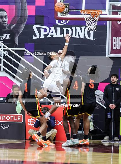 Thumbnail 3 in Oak Hill Academy vs. Brewster Academy National (Army National Guard Hoophall Classic) photogallery.