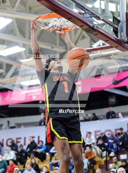 Thumbnail 3 in Oak Hill Academy vs. Brewster Academy National (Army National Guard Hoophall Classic) photogallery.