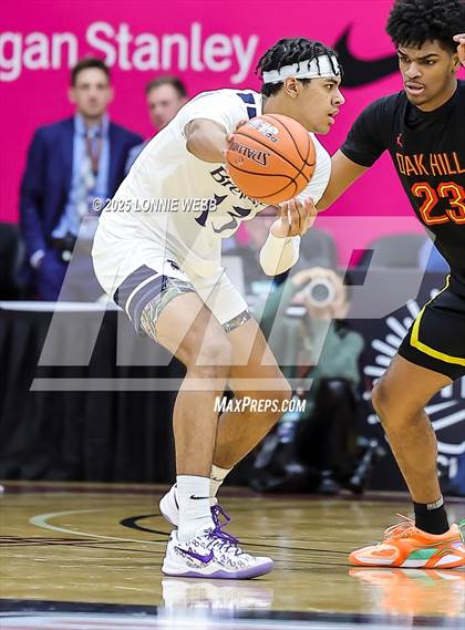 Thumbnail 1 in Oak Hill Academy vs. Brewster Academy National (Army National Guard Hoophall Classic) photogallery.