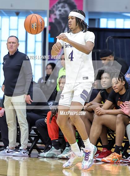 Thumbnail 3 in Oak Hill Academy vs. Brewster Academy National (Army National Guard Hoophall Classic) photogallery.