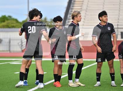Thumbnail 3 in A&M Consolidated vs. East View (UIL 5A Region III Area Round) photogallery.