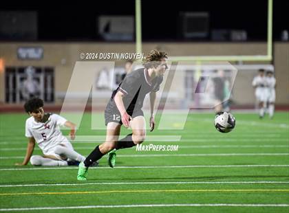 Thumbnail 2 in A&M Consolidated vs. East View (UIL 5A Region III Area Round) photogallery.