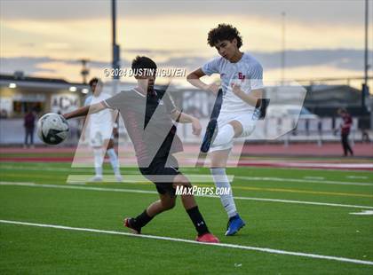 Thumbnail 2 in A&M Consolidated vs. East View (UIL 5A Region III Area Round) photogallery.