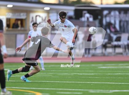 Thumbnail 3 in A&M Consolidated vs. East View (UIL 5A Region III Area Round) photogallery.