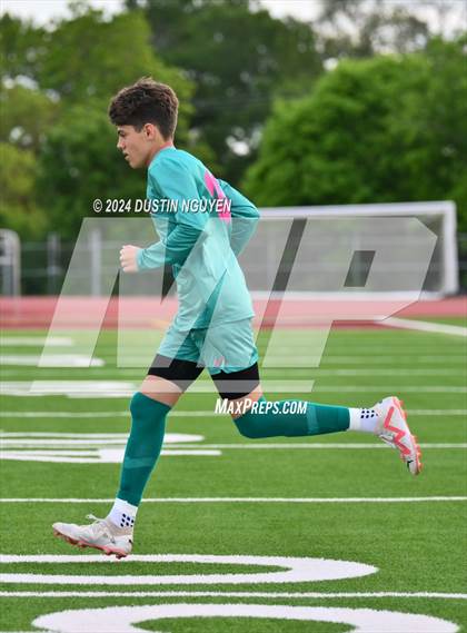Thumbnail 2 in A&M Consolidated vs. East View (UIL 5A Region III Area Round) photogallery.