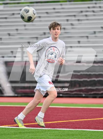 Thumbnail 2 in A&M Consolidated vs. East View (UIL 5A Region III Area Round) photogallery.