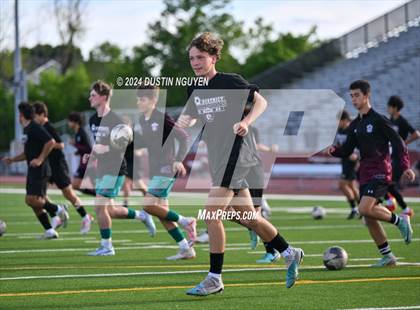 Thumbnail 1 in A&M Consolidated vs. East View (UIL 5A Region III Area Round) photogallery.
