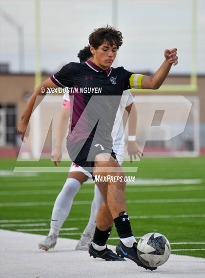 Thumbnail 1 in A&M Consolidated vs. East View (UIL 5A Region III Area Round) photogallery.